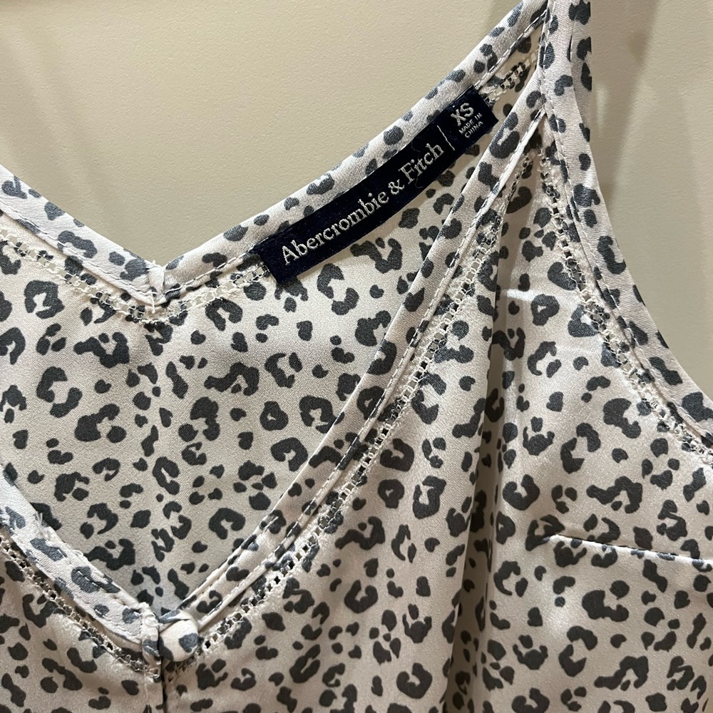 Abercrombie Women’s XS tank top